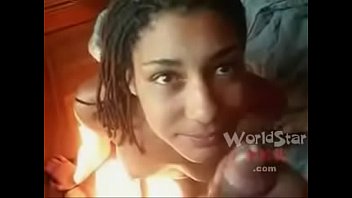 Шлюховатая чернокожая шлюшка глотает каждую каплю спермы HD ебалка нет